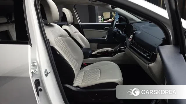 Kia Sportage 5th Generation 2022 Белый из Кореи, фото 2