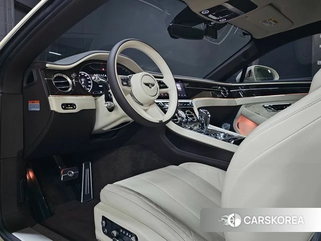 Bentley Continental GT 3rd Generation 2023 Белый из Кореи, фото 2