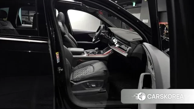 Audi Q7 (4M) 2023 Черный из Кореи, фото 2