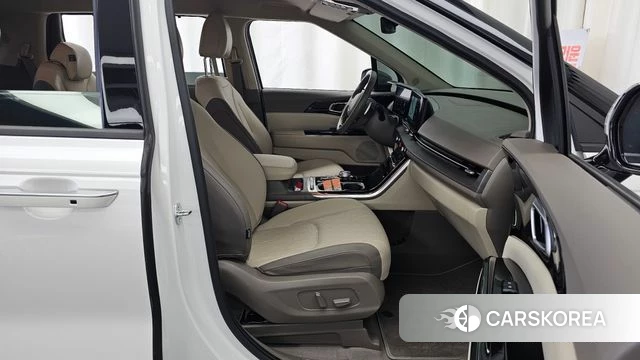 Kia Carnival 4th generation 2023 Белый из Кореи, фото 2