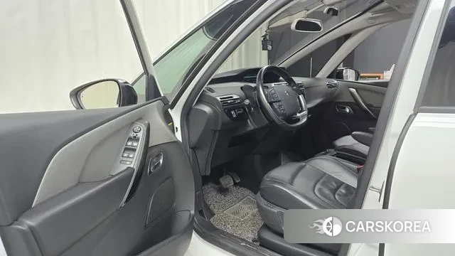 Citroen / DS Grand C4 Spacetourer 2021 Белый из Кореи, фото 2