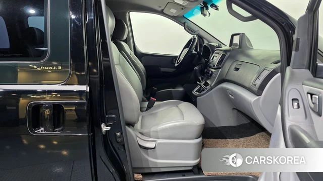 Hyundai The New Grand Starex 2018 Черный из Кореи, фото 2
