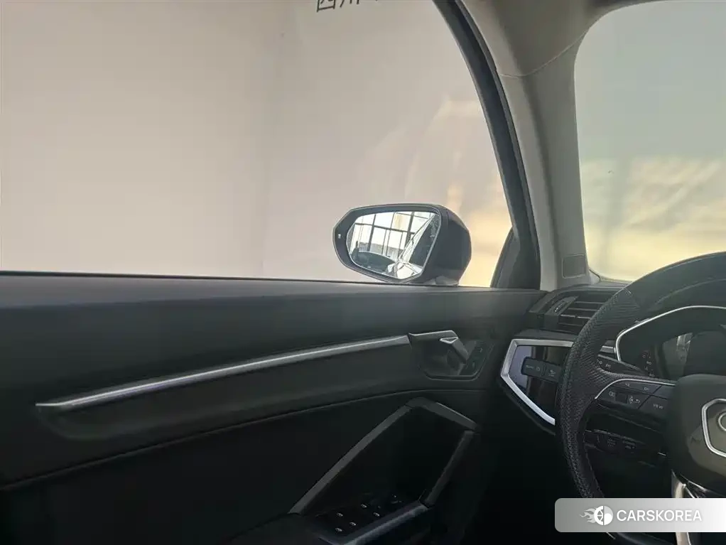 Audi Q3 Sportback 2023 Белый из Китая, фото 3