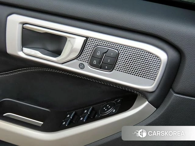 Ford Explorer 6th Generation 2021 Серый из Кореи, фото 2