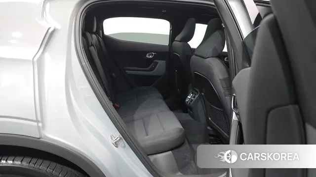 Polestar Polestar 2 2025 Цвет галактики из Кореи, фото 2