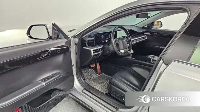 Hyundai Grandeur (GN7) 2023 Серебристо-серый из Кореи, фото 2