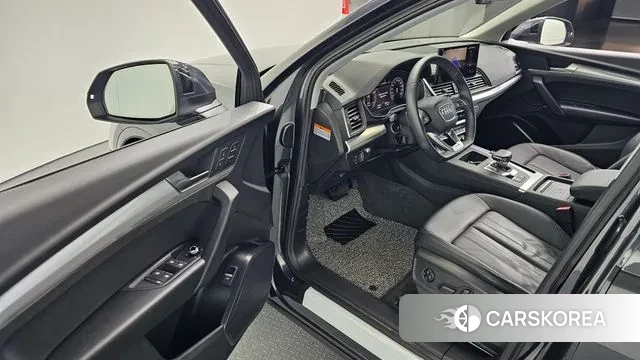 Audi Q5 (FY) 2023 Серый из Кореи, фото 2