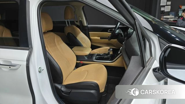 Kia Carnival 4th generation 2022 Белый из Кореи, фото 2