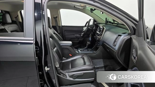 Chevrolet (GM Daewoo) Real New Colorado 2021 Черный из Кореи, фото 2