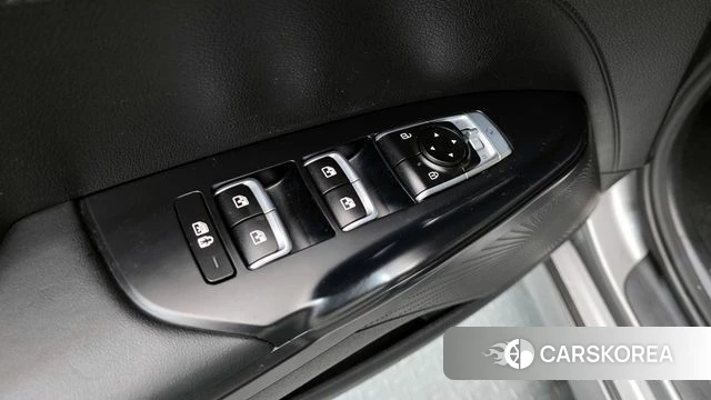 Kia K5 3rd generation 2020 Серебристо-серый из Кореи, фото 2