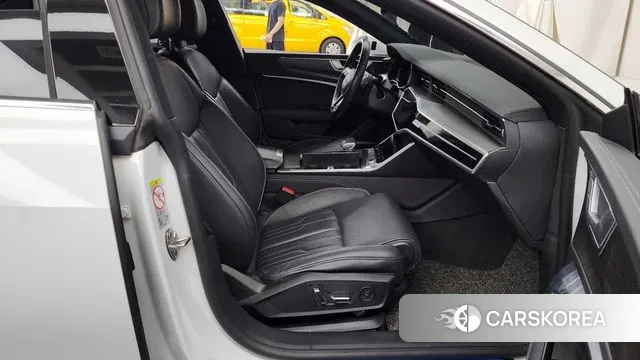 Audi A7 (4K) 2020 Белый из Кореи, фото 2