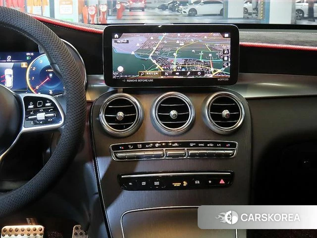 Mercedes-Benz GLC-Class X253 2022 Белый из Кореи, фото 2