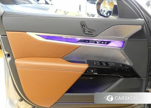 BMW 7 Series (G70) 2024 Серый из Кореи, фото 2