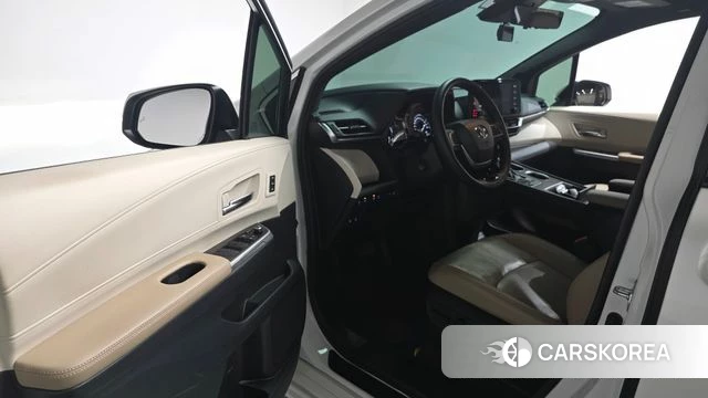 Toyota Sienna 4th Generation 2021 Белый из Кореи, фото 2