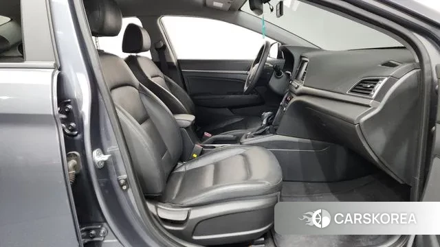 Hyundai Avante AD 2018 Серый из Кореи, фото 2