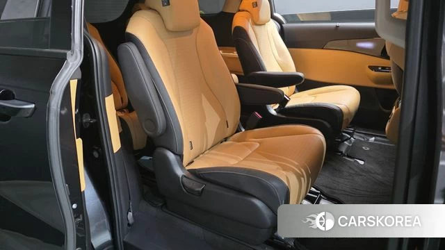 Kia Carnival 4th generation 2022 Серый из Кореи, фото 2