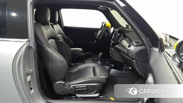 Mini Cooper Electric 2022 Серый из Кореи, фото 2