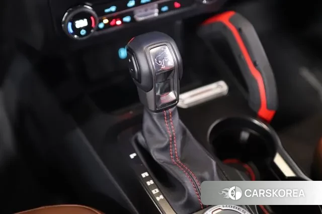 Ford Bronco 6th Generation 2023 Небесно-голубой из Кореи, фото 2