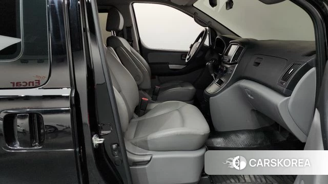 Hyundai The New Grand Starex 2020 Черный из Кореи, фото 2