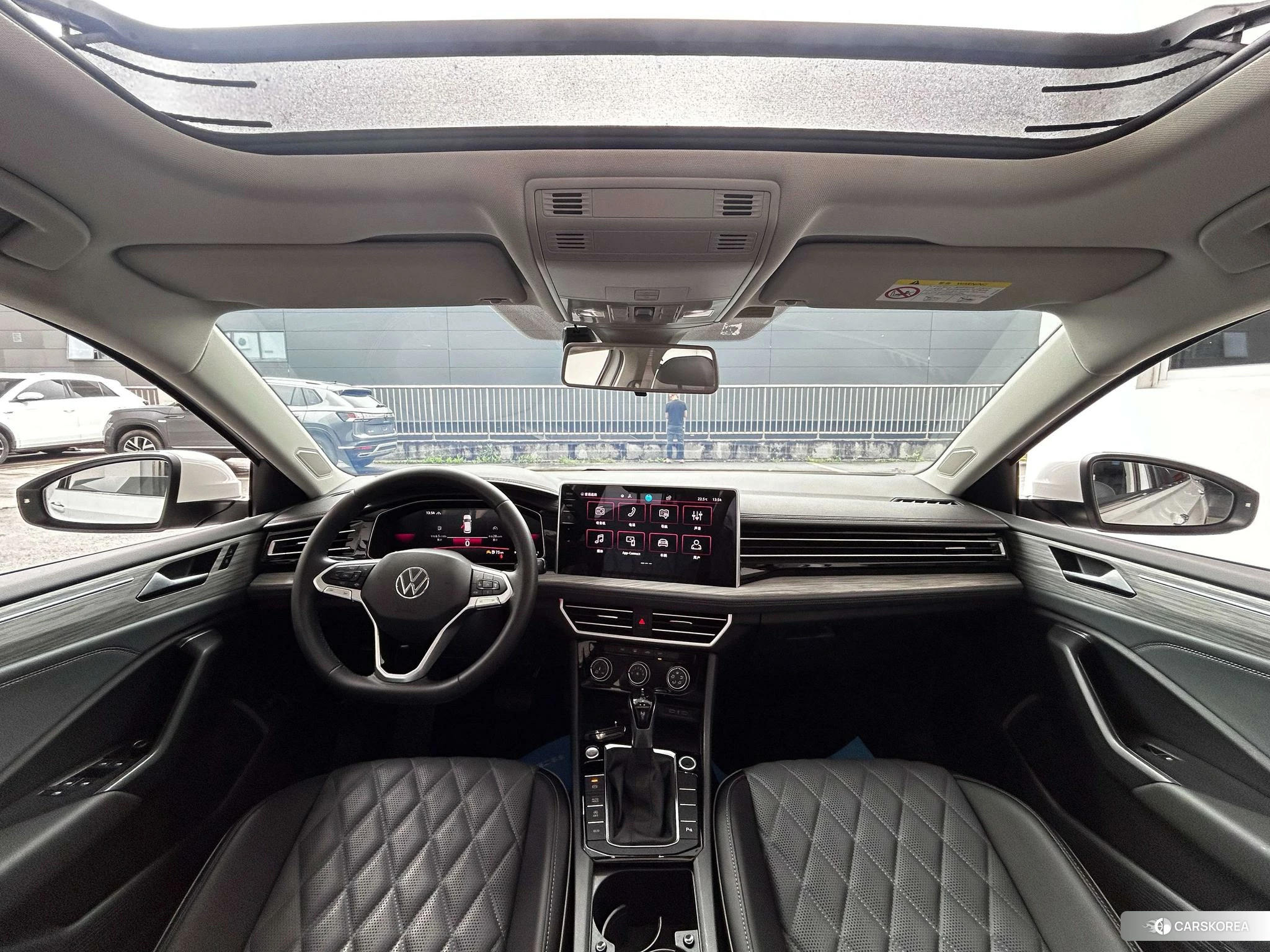 Volkswagen Sagitar 2022 Белый из Китая, фото 2