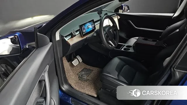 Tesla Model Y 2021 Синий из Кореи, фото 2