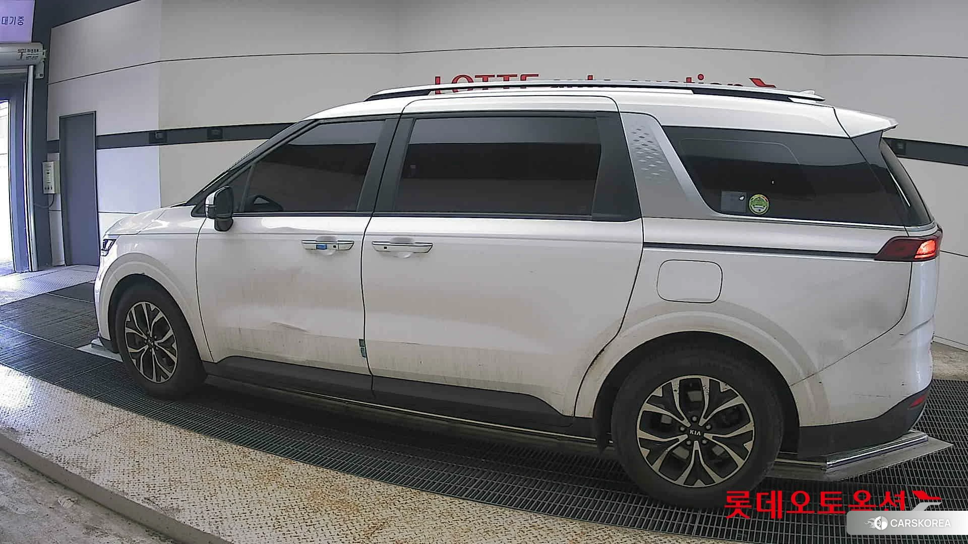 Kia Carnival 2021 Snow White Pearl (optional) из Кореи, фото 2