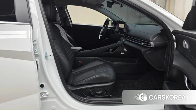 Hyundai The New Avante (CN7) 2026 Белый из Кореи, фото 2