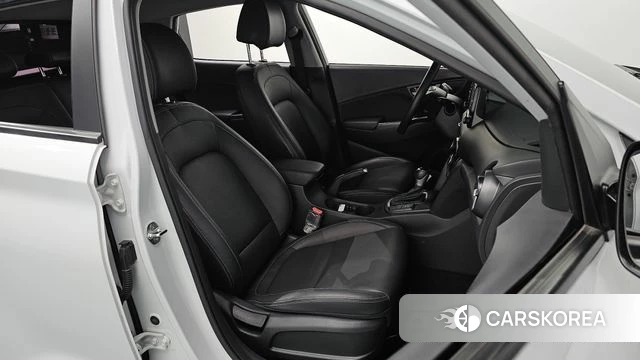 Hyundai Kona 2020 Белый из Кореи, фото 2