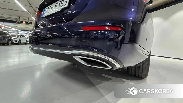 Mercedes-Benz E-Class W213 2023 Синий из Кореи, фото 2