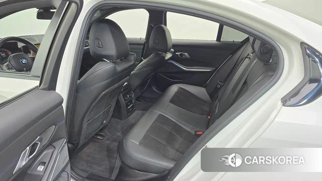 BMW 3 Series (G20) 2021 Белый из Кореи, фото 2