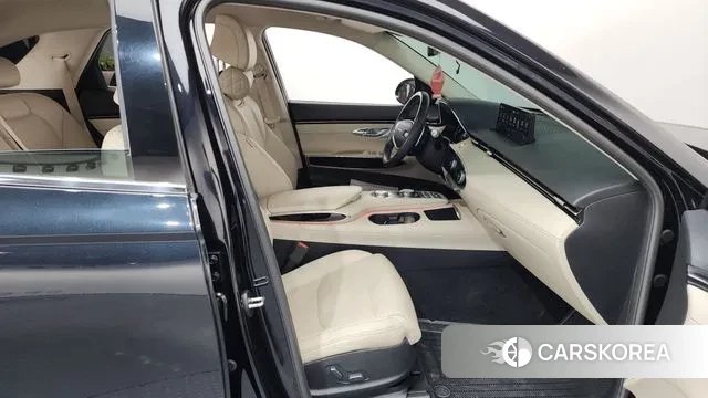 Genesis GV70 2021 Черный из Кореи, фото 2