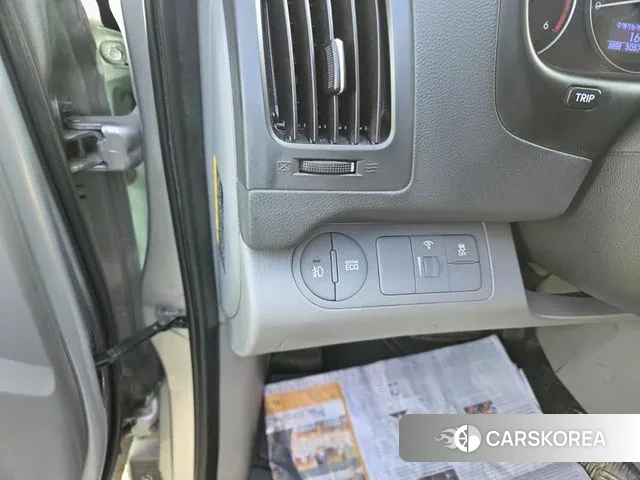 Hyundai The New Grand Starex 2018 Серебряный из Кореи, фото 2