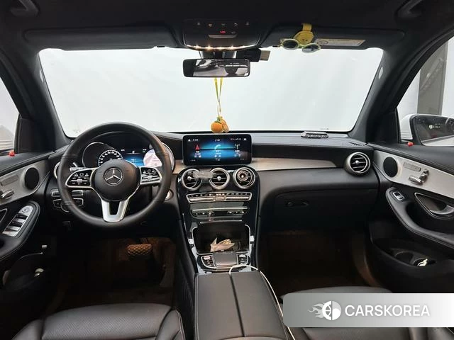 Mercedes-Benz GLC 2022 Белый из Китая, фото 2