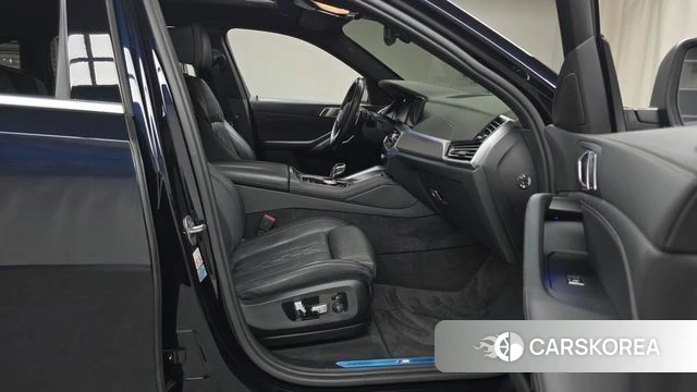 BMW X6 (G06) 2022 Черный из Кореи, фото 2