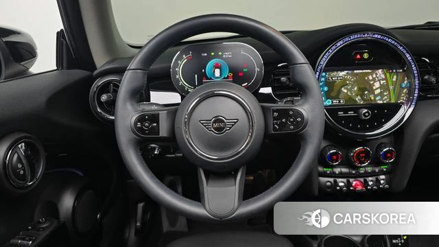 Mini Cooper 2022 Жемчужный цвет из Кореи, фото 2