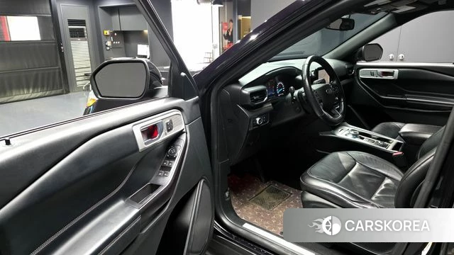 Ford Explorer 6th Generation 2020 Черный из Кореи, фото 2