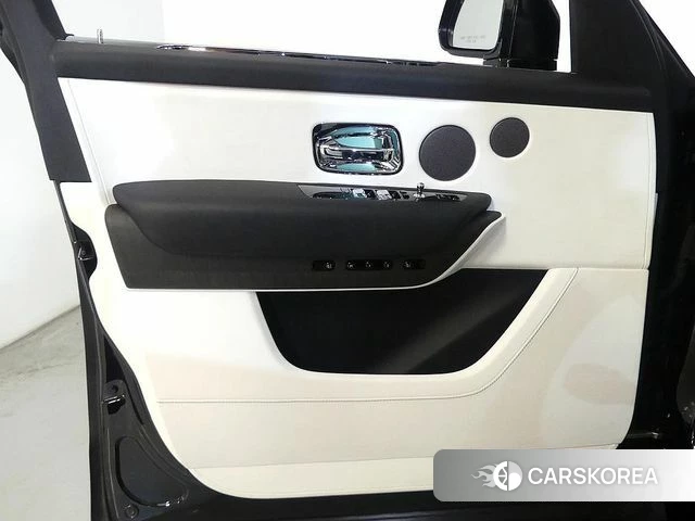 Rolls-Royce Cullinan 2023 Черный из Кореи, фото 2