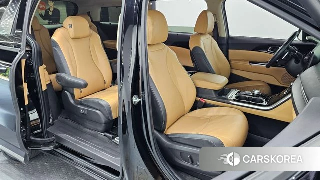 Kia Carnival 4th generation 2022 Черный из Кореи, фото 2