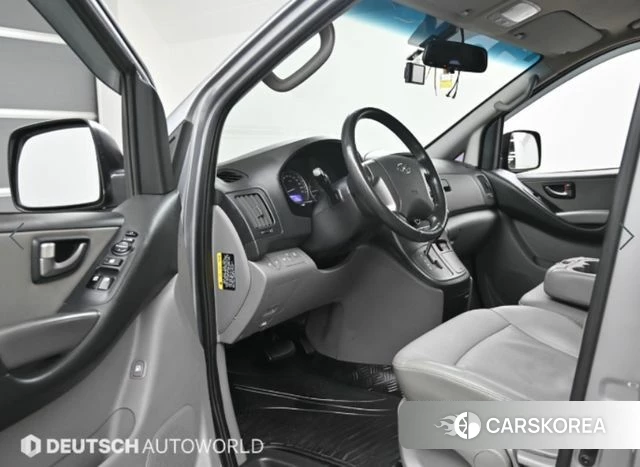 Hyundai The New Grand Starex 2018 Серый из Кореи, фото 2