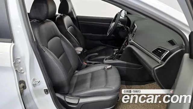 Hyundai Avante AD 2018 Белый из Кореи, фото 2