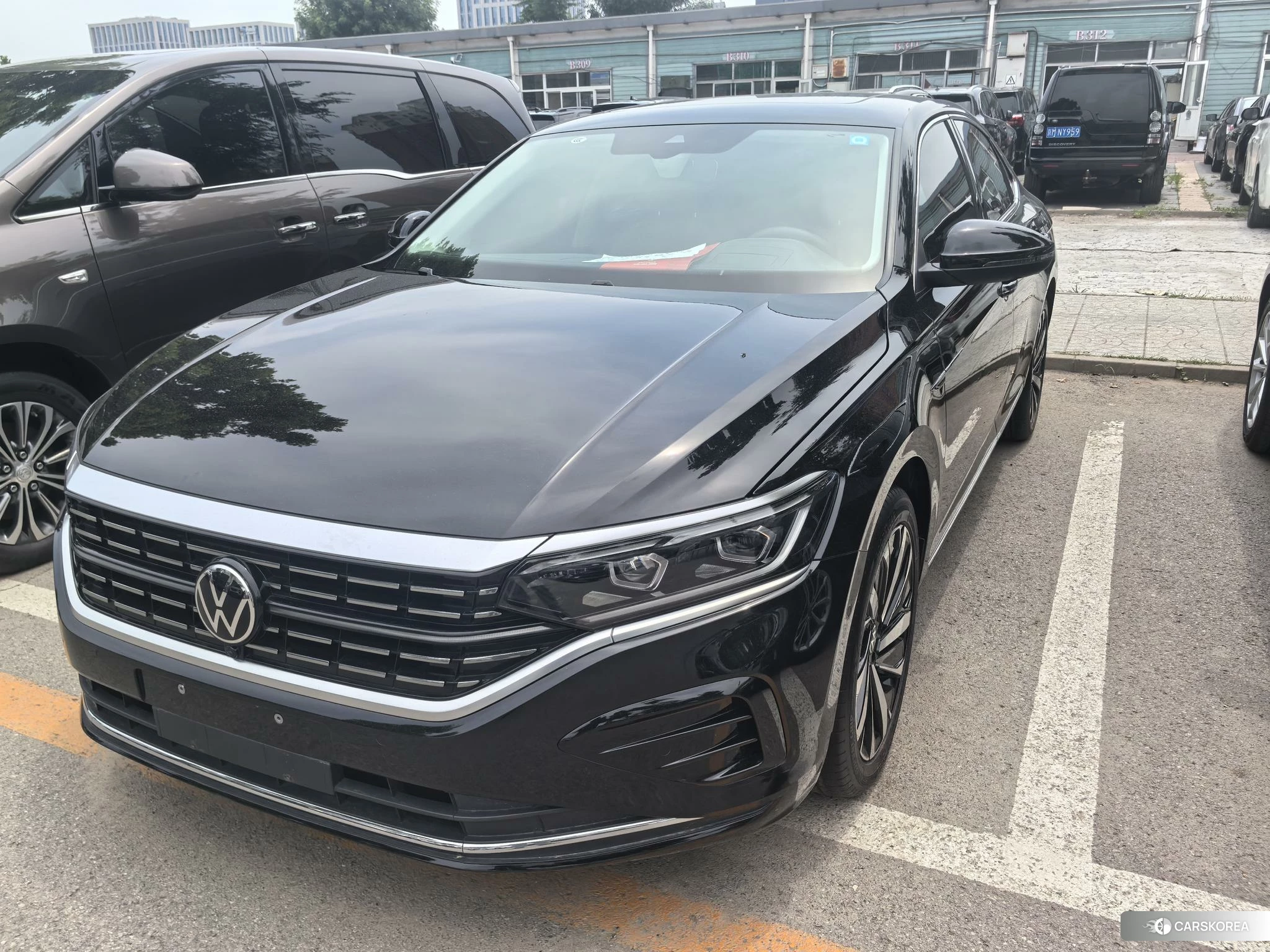 Volkswagen Passat 2021 Черный из Китая, фото 2