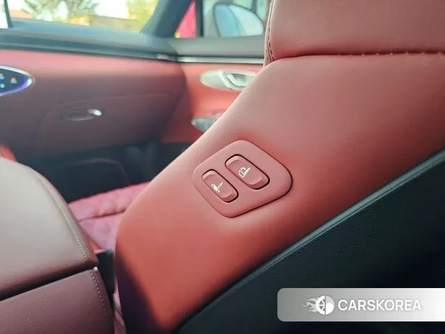 Genesis GV70 2024 Белый из Кореи, фото 2