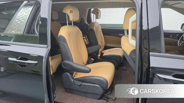 Kia Carnival 4th generation 2023 Черный из Кореи, фото 2