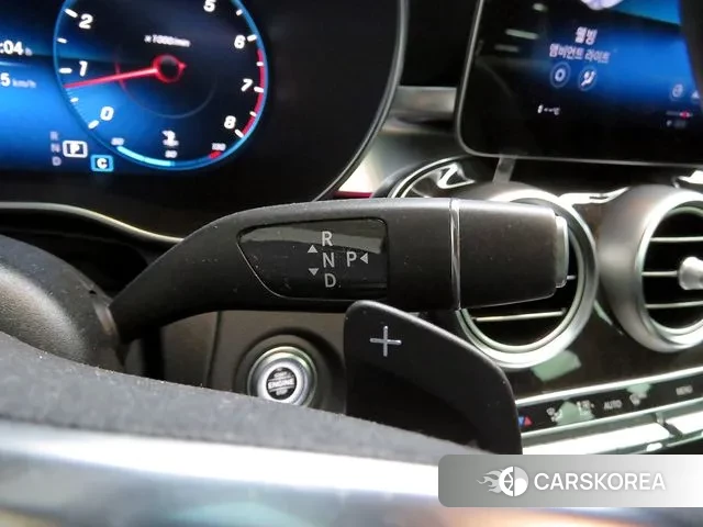 Mercedes-Benz GLC-Class X253 2020 Белый из Кореи, фото 2