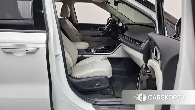 Kia Carnival 4th generation 2022 Белый из Кореи, фото 2