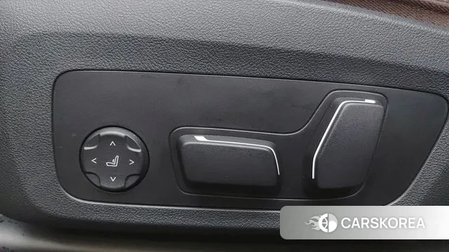 BMW 4 Series (G22) 2024 Черный из Кореи, фото 2