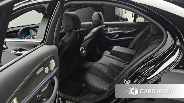 Mercedes-Benz E-Class W213 2019 Черный из Кореи, фото 2
