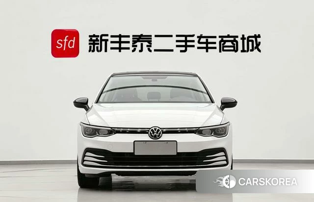 Volkswagen Golf 2022 Белый из Китая, фото 2