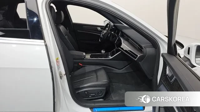 Audi A6 (C8) 2021 Белый из Кореи, фото 2