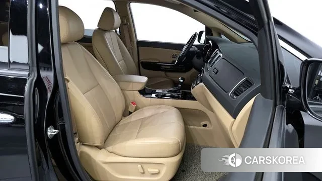 Kia The New Carnival 2018 Черный из Кореи, фото 2